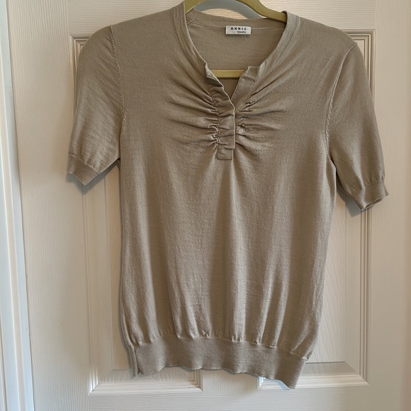 Akris Punto Wool Short Sleeve Blouse - Picture 4 of 9